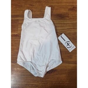 NWT Wear Moi‎ White Leatard Size 4/6